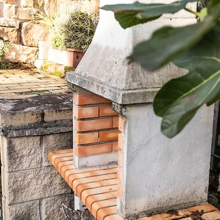 The Village Retreat Sales (Colunga)