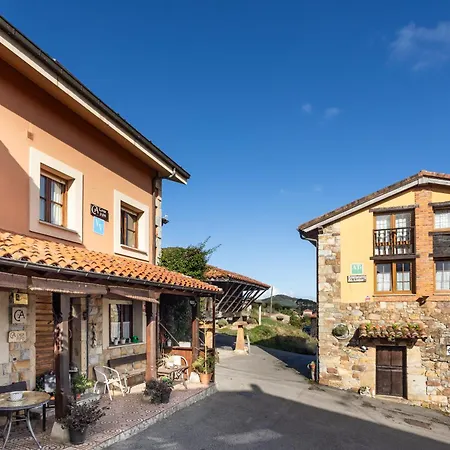 The Village Retreat * Sales (Colunga)