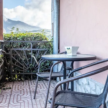 The Village Retreat * Sales (Colunga)