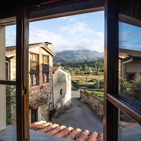 The Village Retreat * Sales (Colunga)