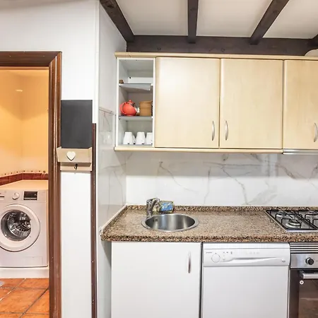 The Village Retreat * Sales (Colunga)