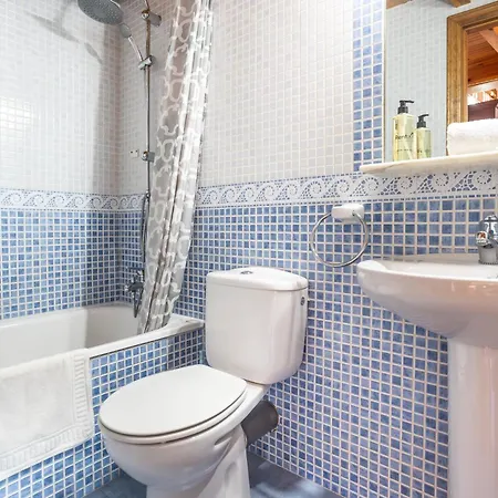 The Village Retreat * Sales (Colunga)