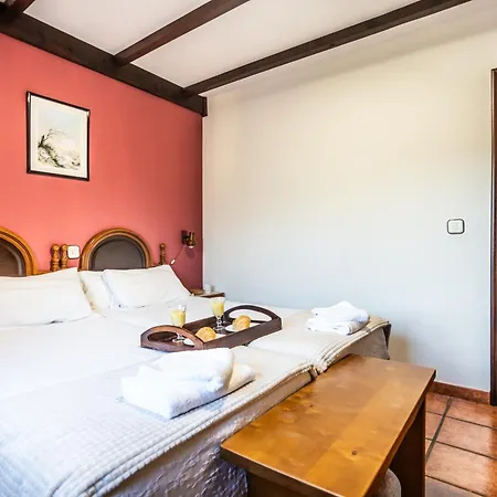 The Village Retreat * Sales (Colunga)